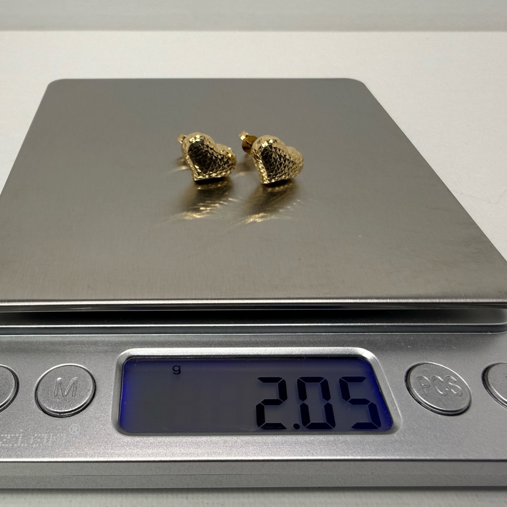 18K Genuine Yellow Gold Dia-Cut Heart Earrings (Preowned) - Picture 11 of 16